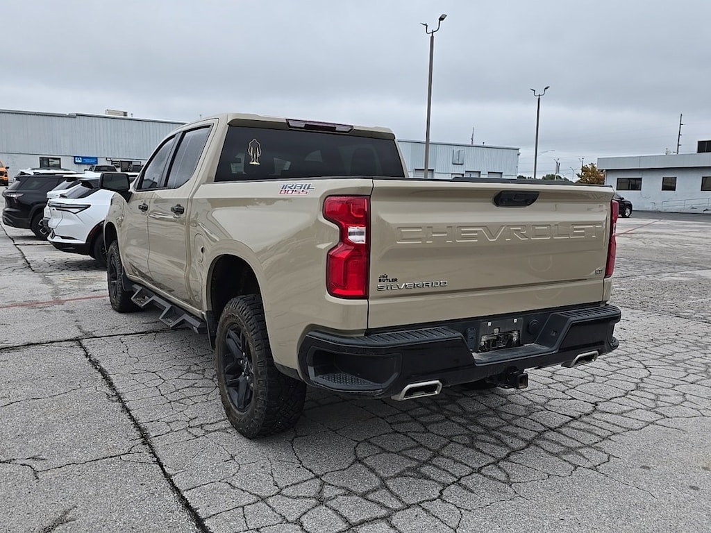 Used 2022 Chevrolet Silverado 1500 LT Trail Boss Truck Crew Cab
