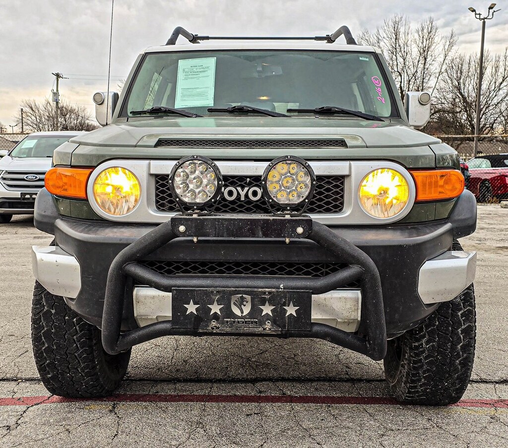 Used 2013 Toyota FJ Cruiser SR SUV