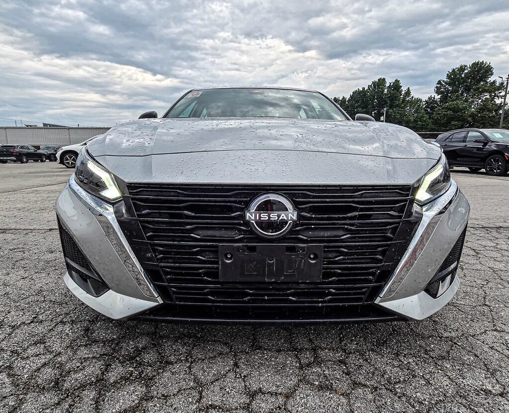 Used 2025 Nissan Altima SV Sedan