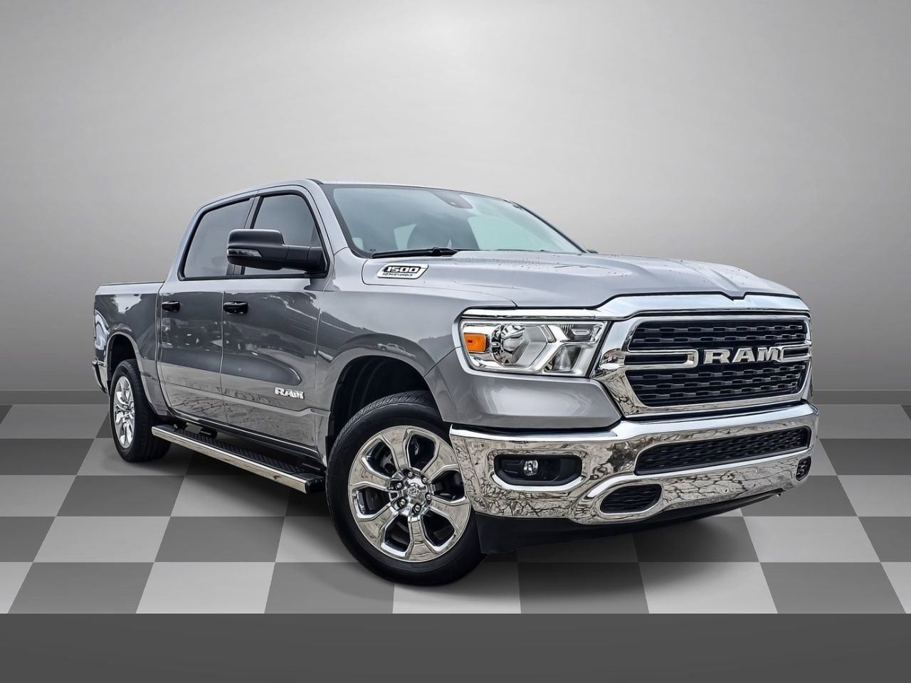 2023 RAM 1500 Big Horn/Lone Star 4x4 Crew Cab 5'7's photo