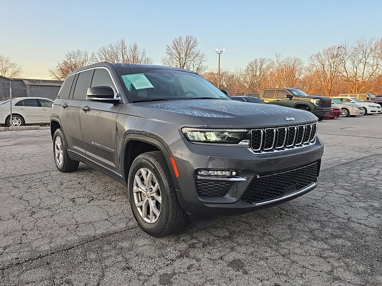 2022 Jeep Grand Cherokee Limited's photo
