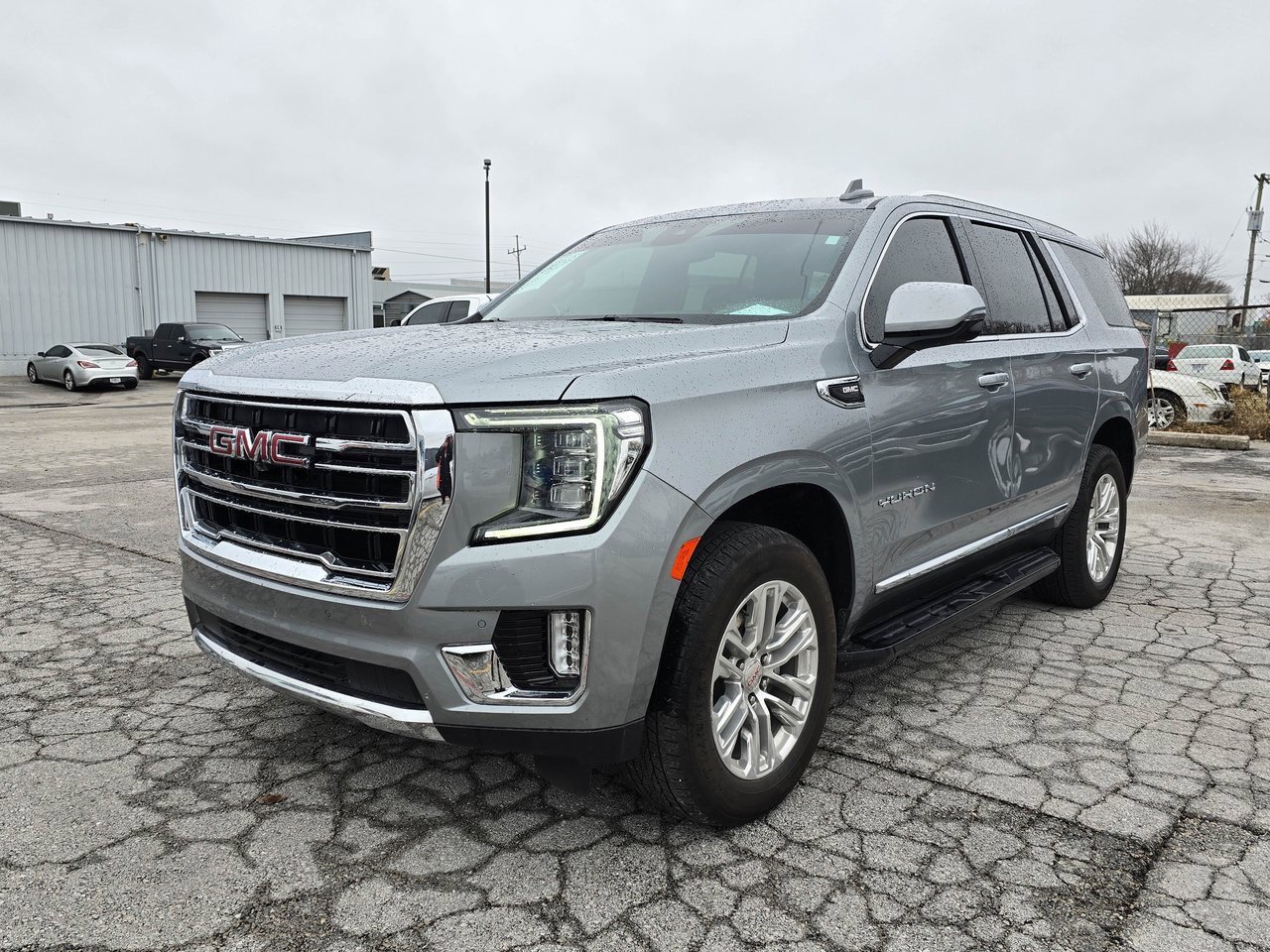 2024 Gmc Yukon SLT photo 3