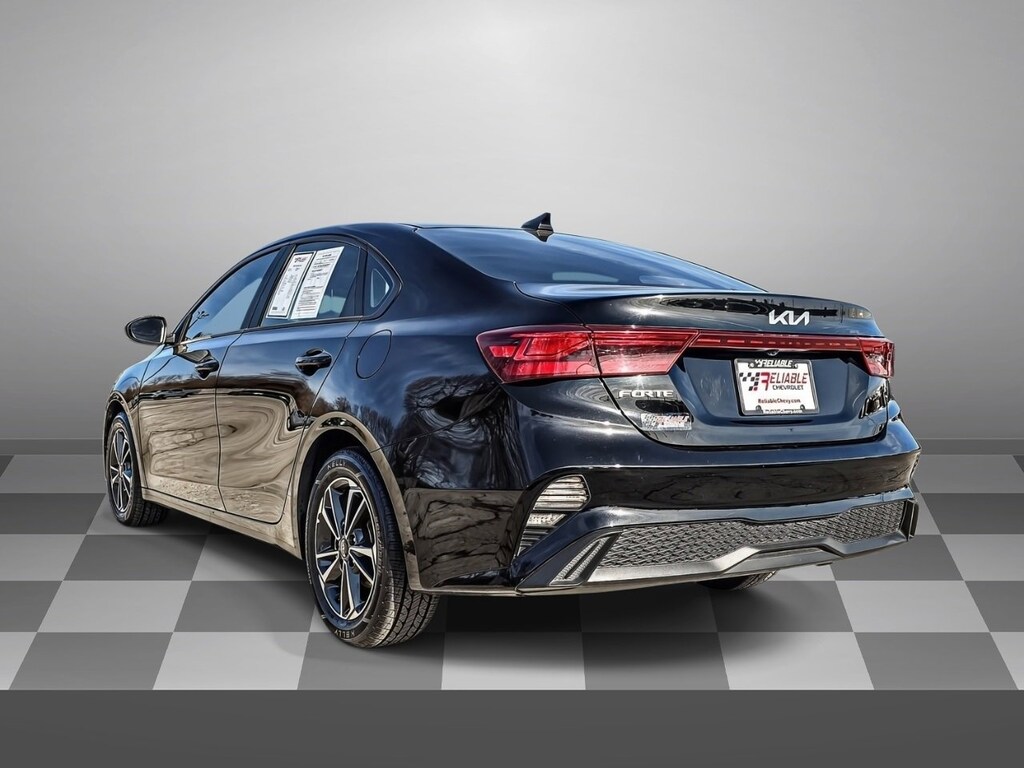 Used 2023 Kia Forte LXS Sedan