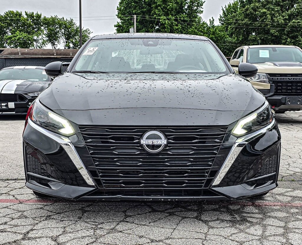 Used 2025 Nissan Altima SV FWD Sedan