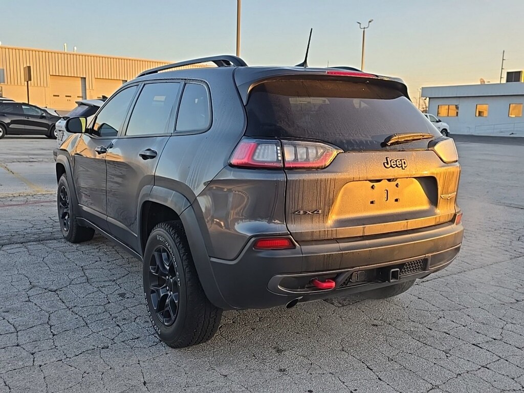 Used 2022 Jeep Cher Trlhwk SUV