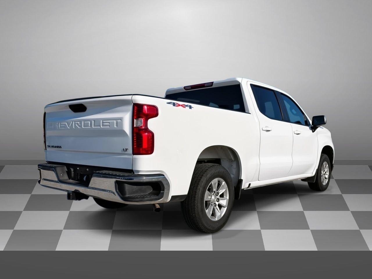 Used 2020 Summit White Chevrolet LT image 6