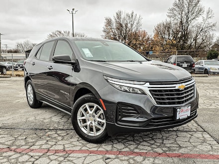 2022 Chevrolet Equinox LS SUV