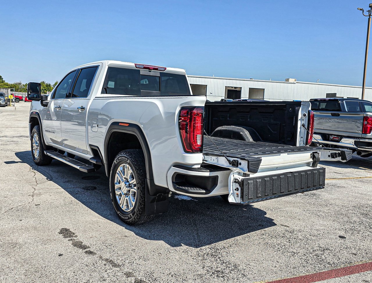 2022 Gmc Sierra 3500 HD Denali photo 4