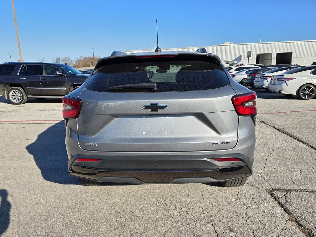 Used 2024 Chevrolet Trax Activ SUV
