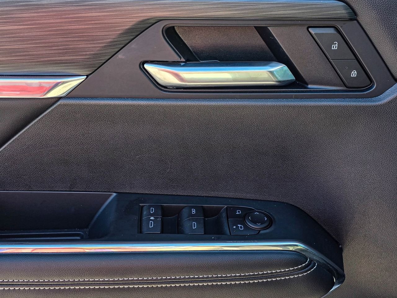 2025 GMC Acadia Elevation - Photo 14