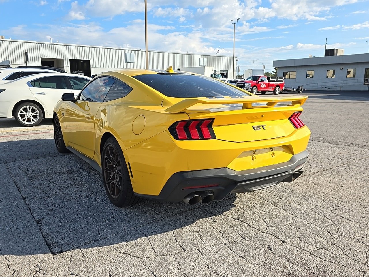 2024 Ford Mustang GT Premium photo 4