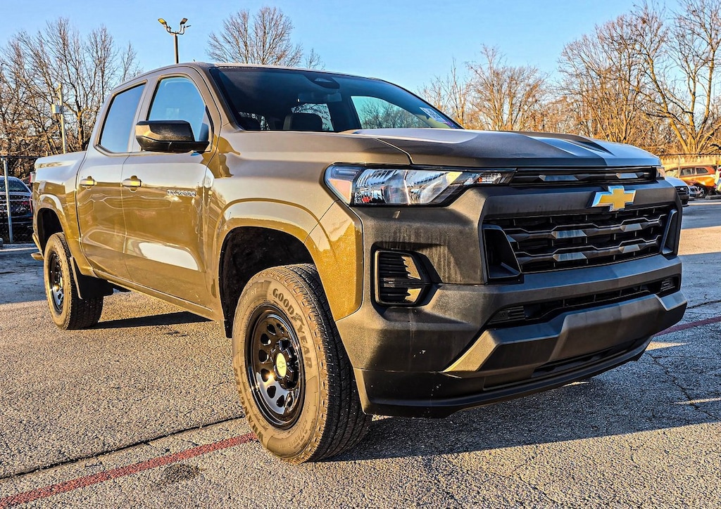 Used 2024 Chevrolet Colorado WT Truck Crew Cab