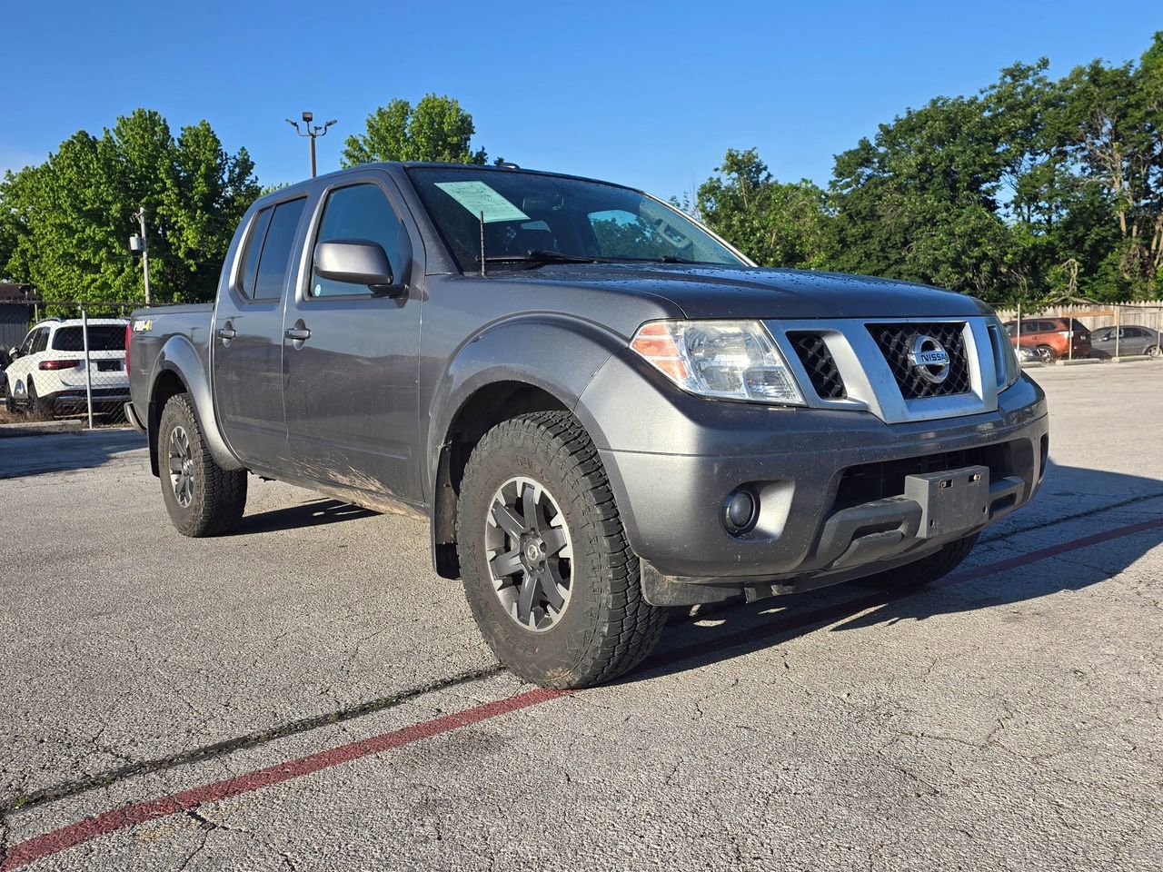 2016 Nissan Frontier 4.0 PRO-4X Crew Cab 4X4 AT's photo