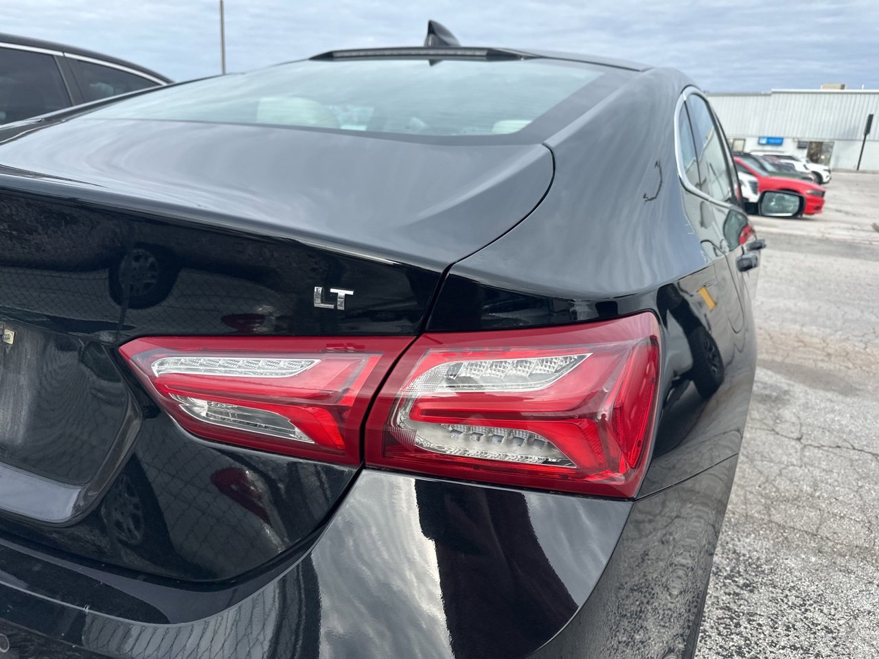 2024 Chevrolet Malibu Premier 2LT photo 3