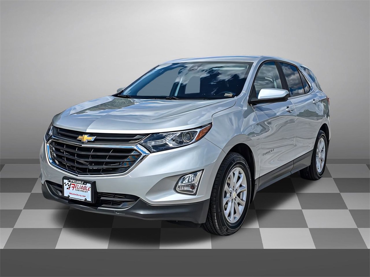 2021 Chevrolet Equinox LT photo 3