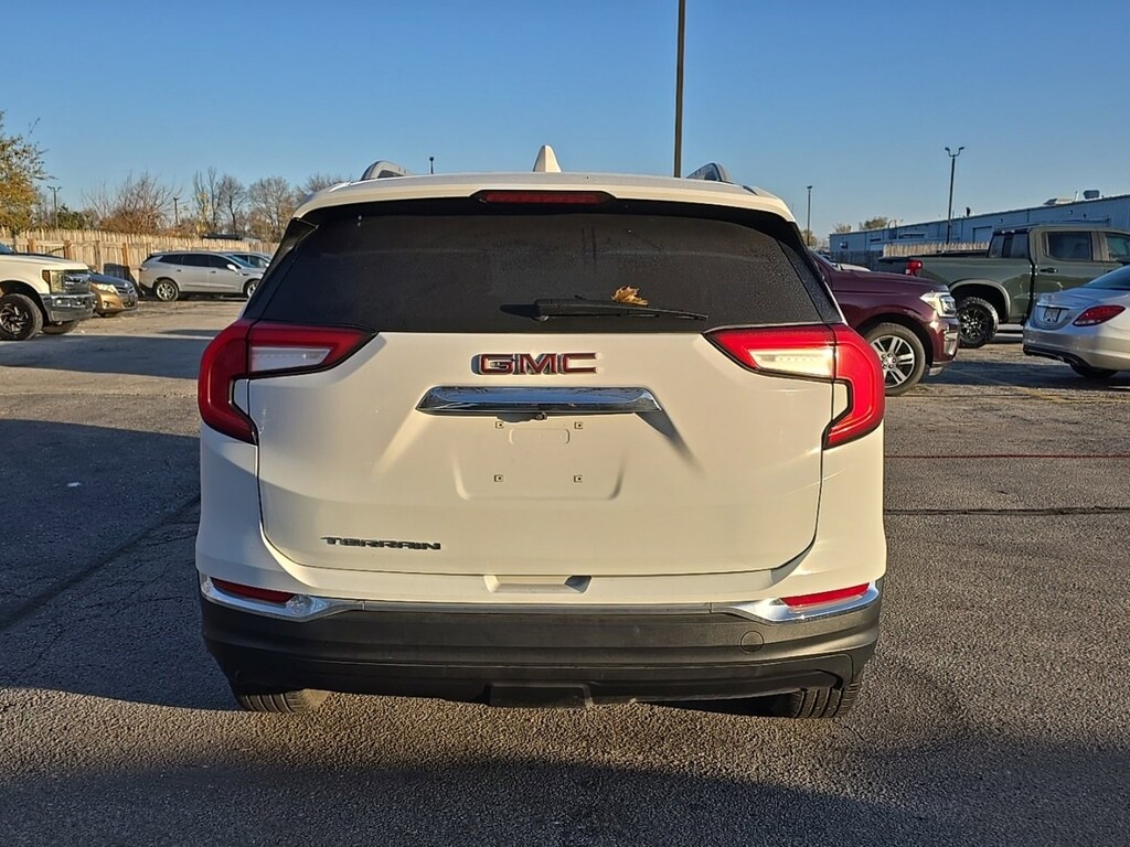 Used 2024 GMC Terrain SLT SUV