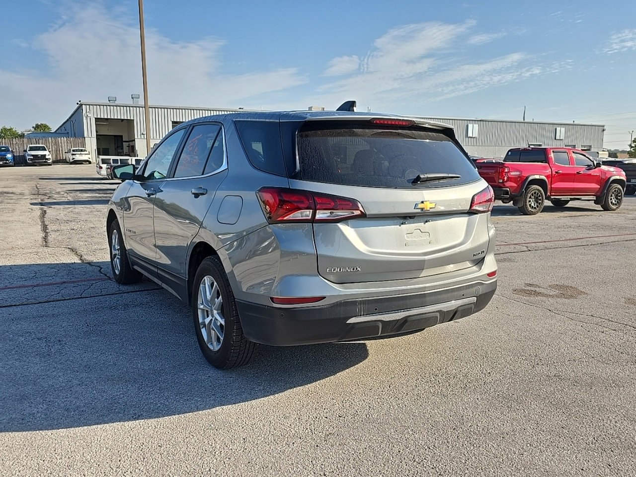 2024 Chevrolet Equinox LT photo 3