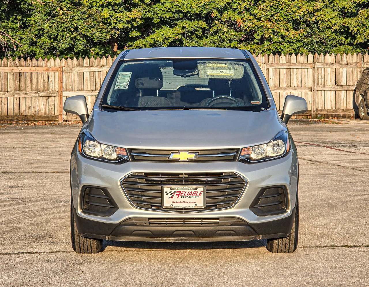 2018 Chevrolet Trax LS photo 2