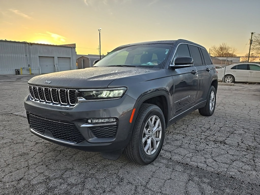 Used 2022 Jeep Grand Cherokee Limited 4x4 SUV