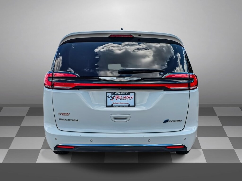 Used 2024 Chrysler Pacifica Plug-In Hybrid Select Van Passenger Van
