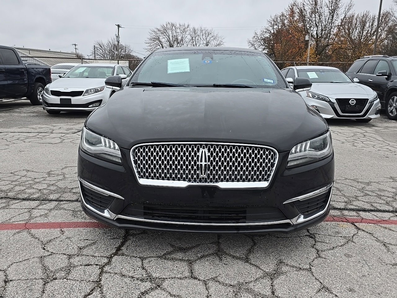 2020 Lincoln MKZ Standard photo 2