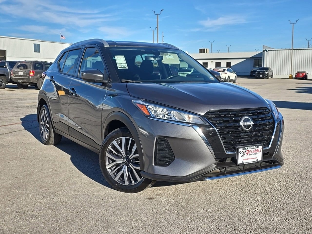 2024 Nissan Kicks SV's photo