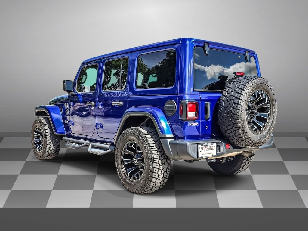 Used 2020 Jeep Wrangler Unlimited Sahara 4x4 SUV