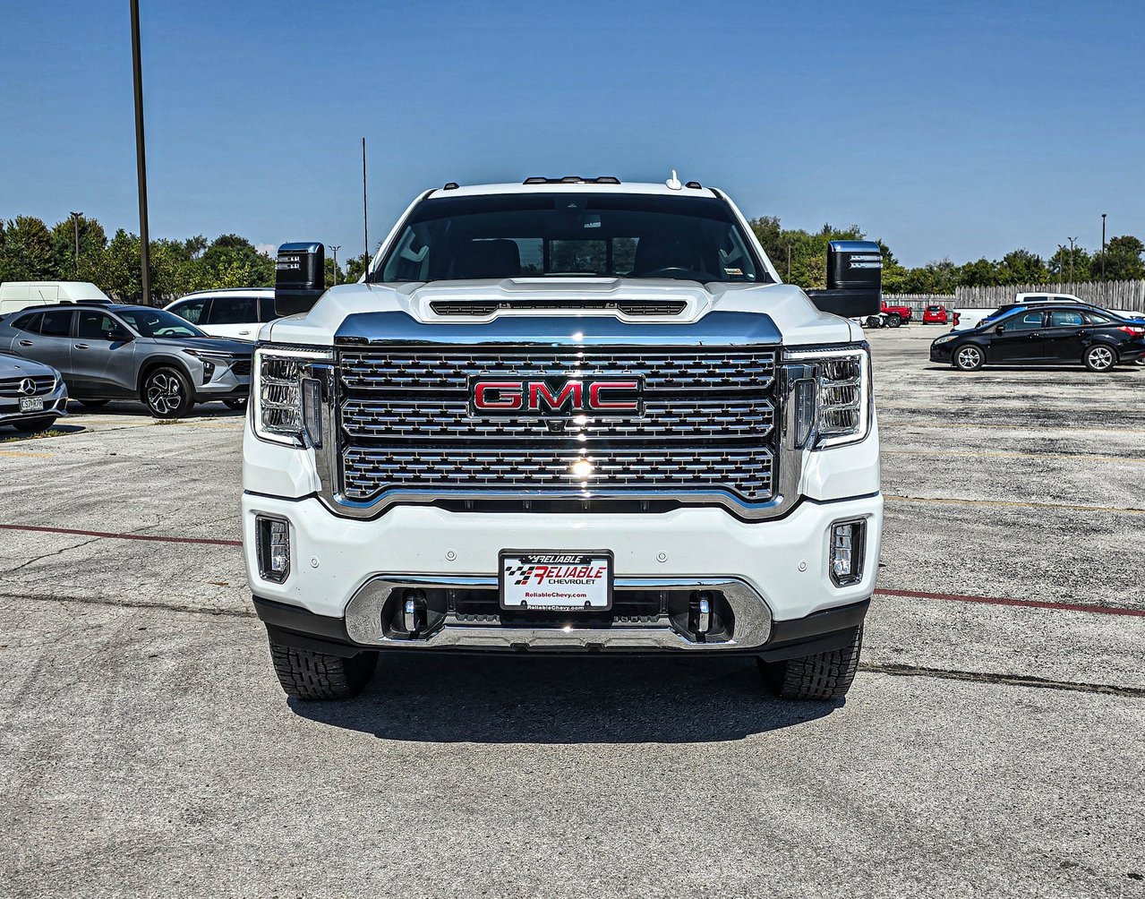 2022 Gmc Sierra 3500 HD Denali photo 2