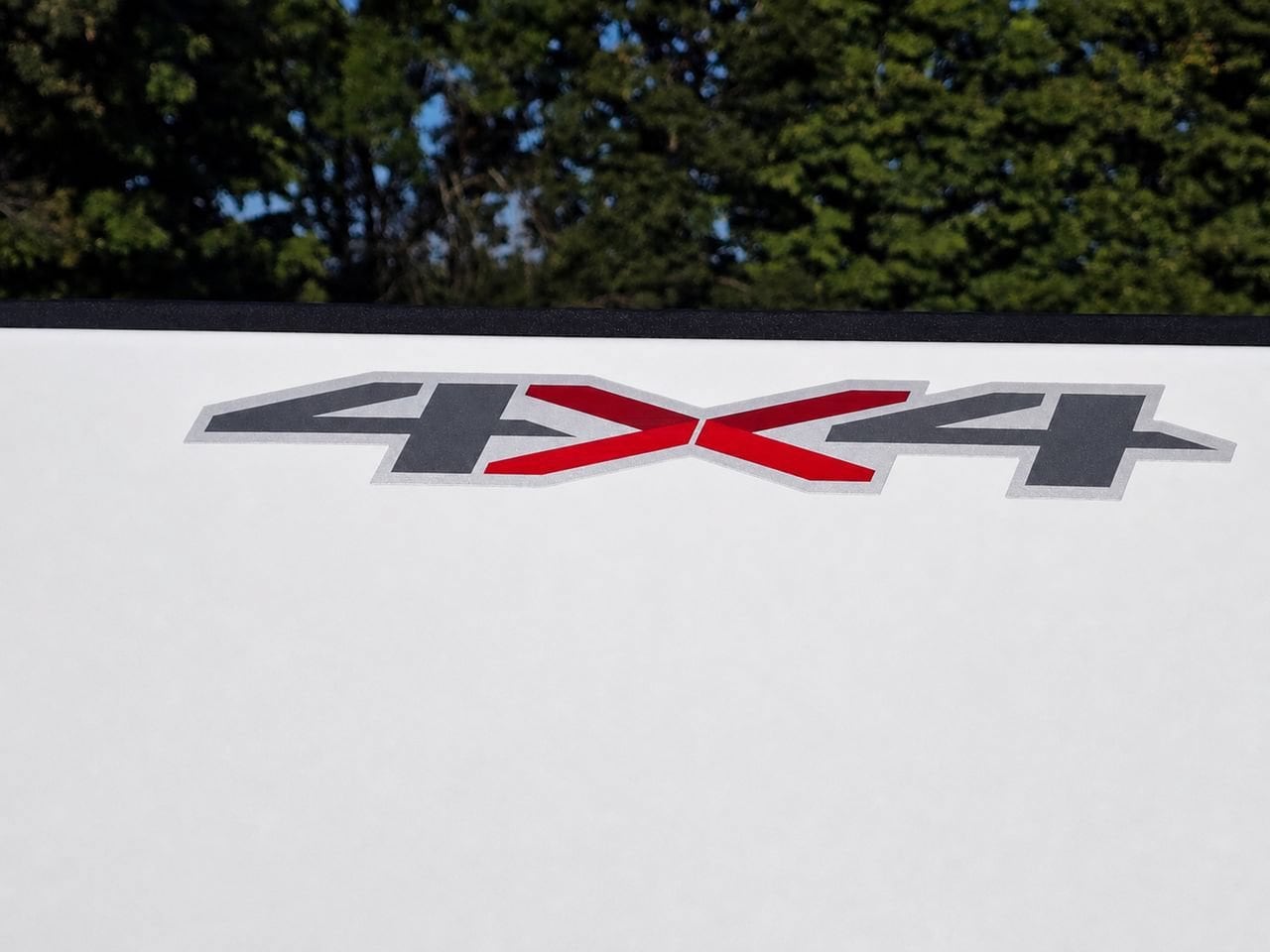 Used 2020 Summit White Chevrolet LT image 9