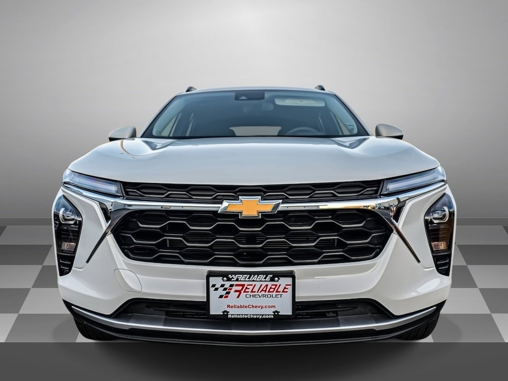 Certified 2025 Chevrolet Trax LT SUV