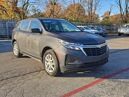 2022 Chevrolet Equinox LS SUV
