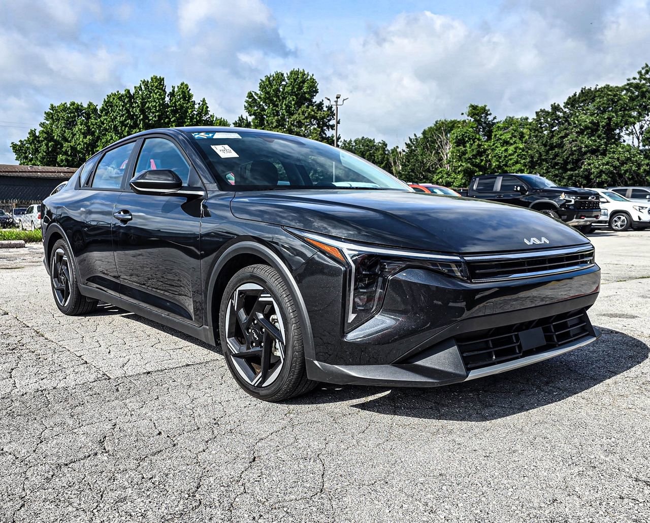2025 Kia K4 EX AT's photo