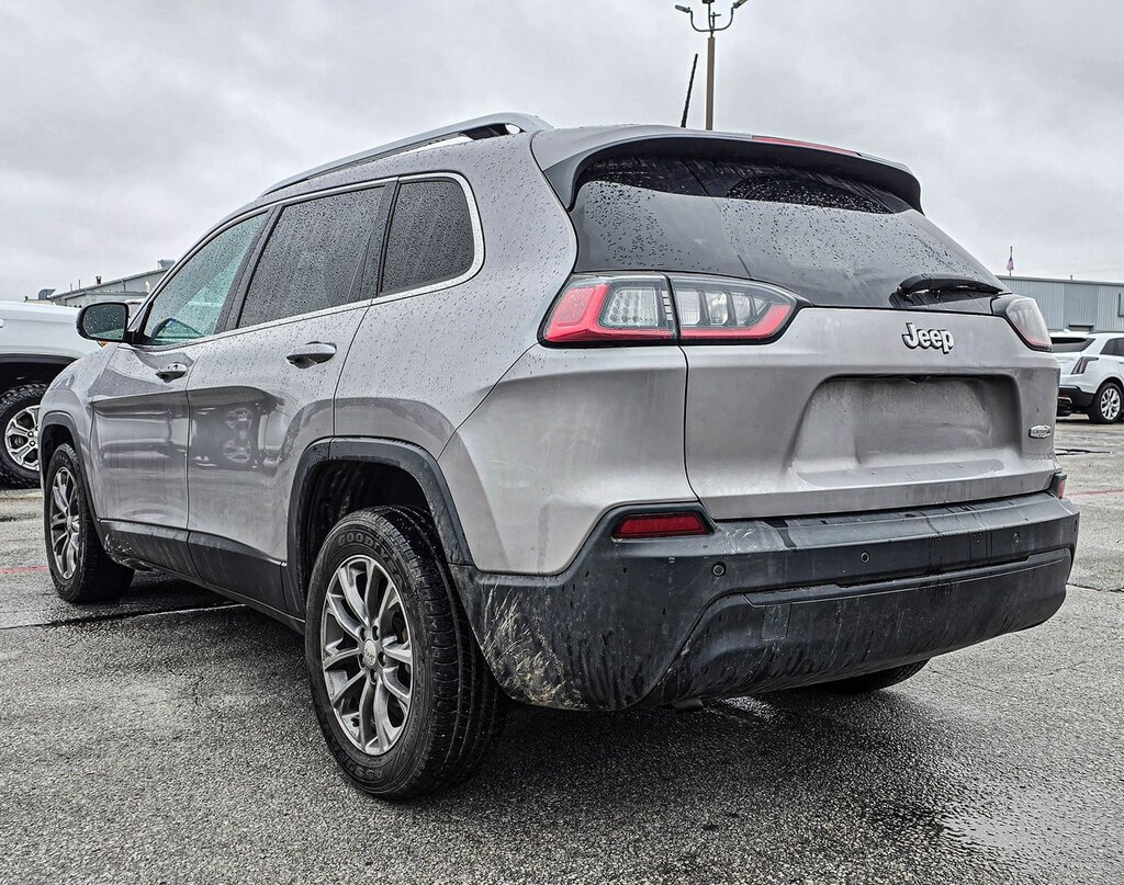Used 2019 Jeep Cherokee Latitude Plus FWD SUV