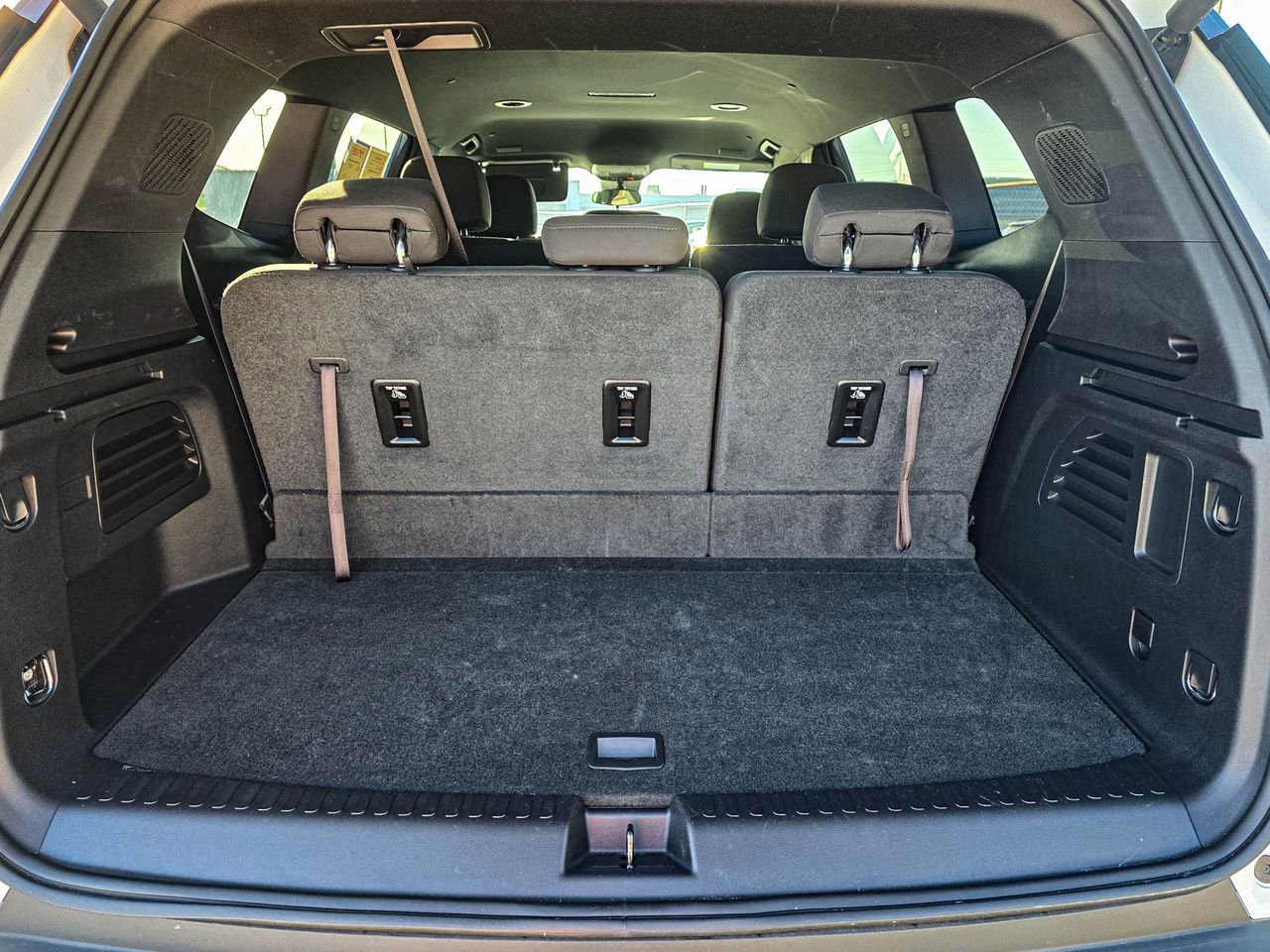 2025 GMC Acadia Elevation - Photo 37