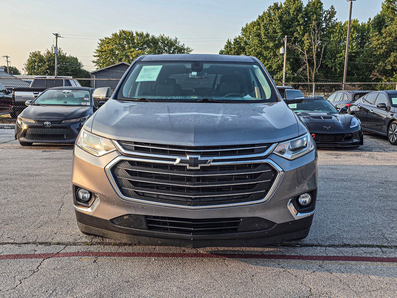 Used 2019 Chevrolet Traverse 3LT with VIN 1GNEVHKWXKJ265682 for sale in Springfield, MO