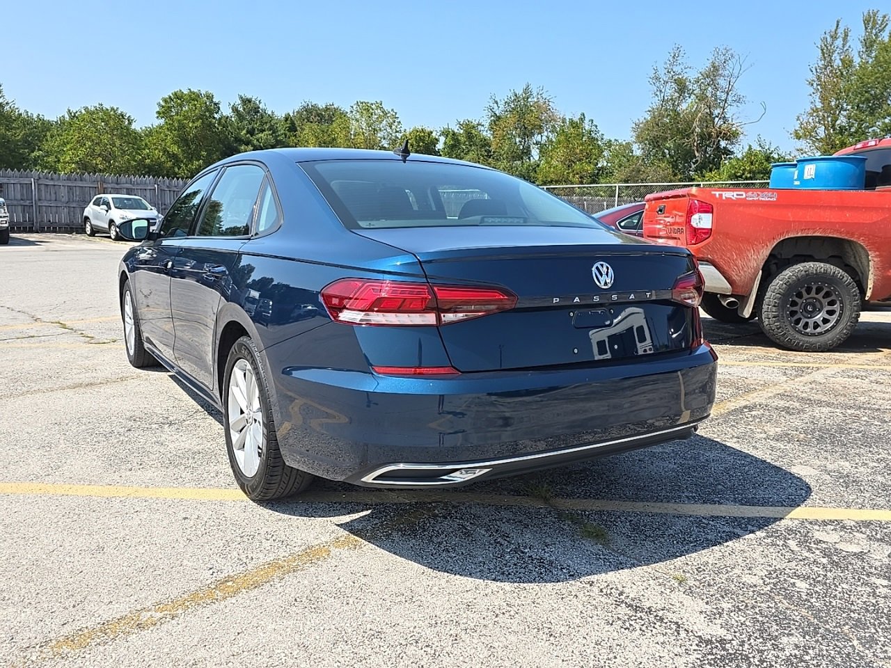 2021 Volkswagen Passat 2.0T S photo 3