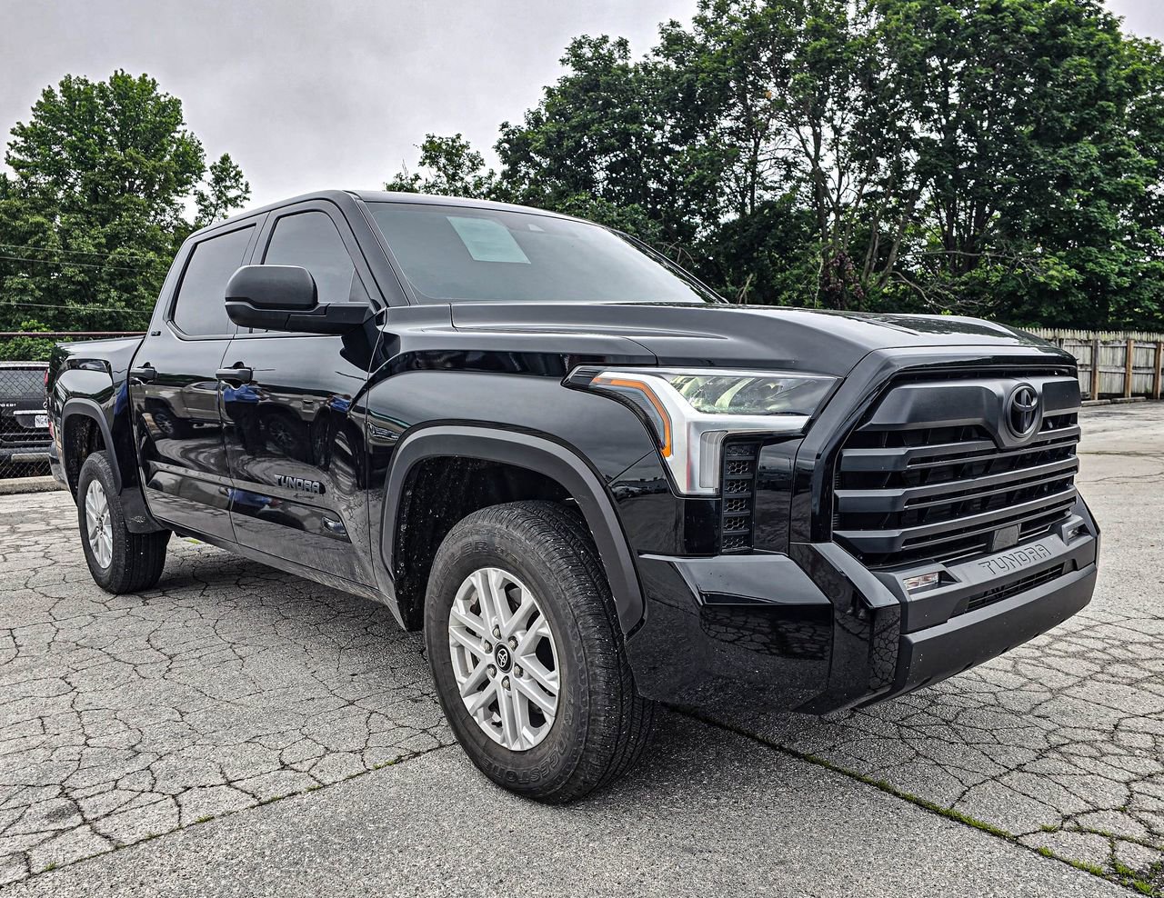 2025 Toyota Tundra SR5 3.4L 4WD CrewMax 5.5' Bed's photo