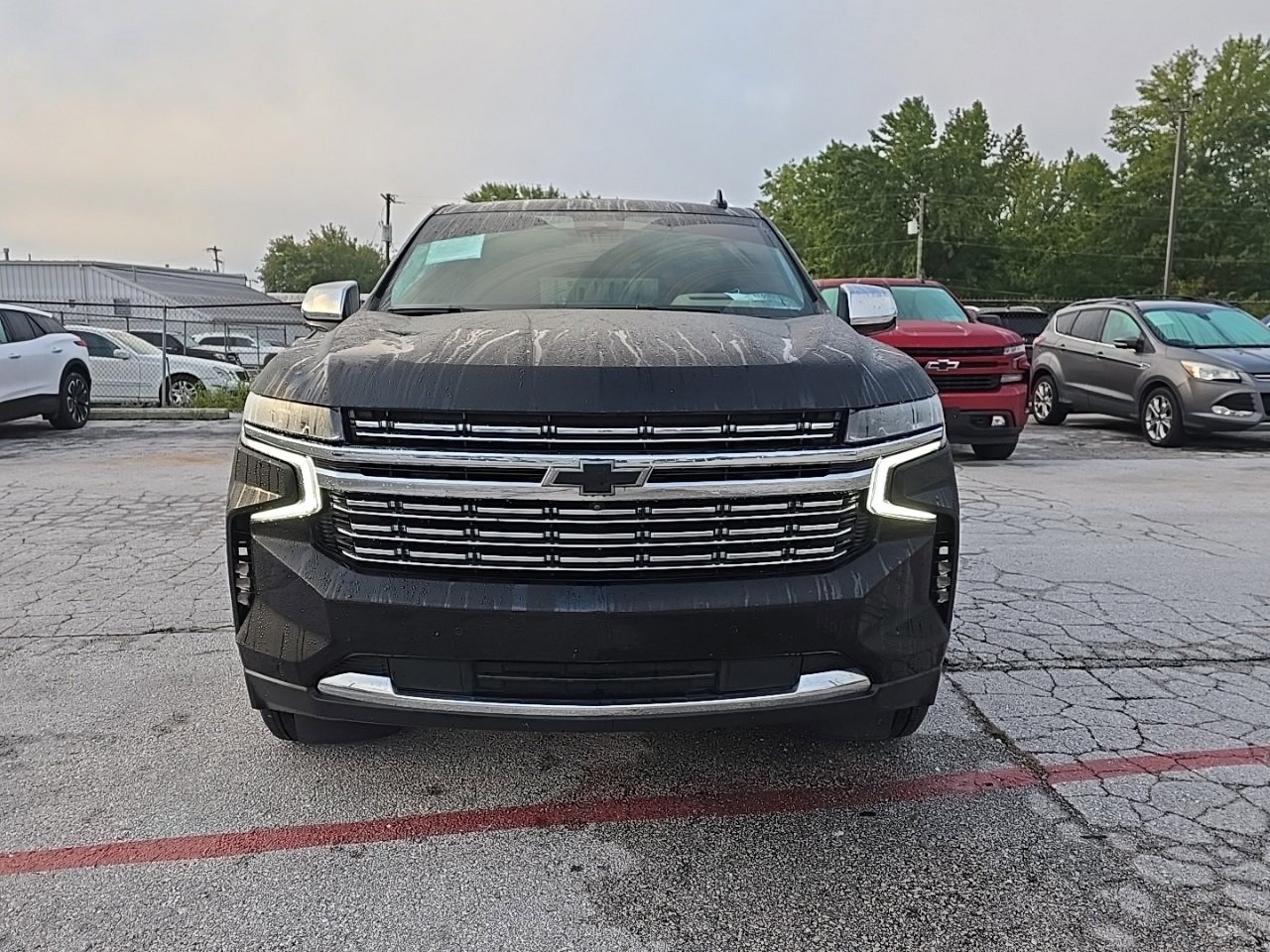 2023 Chevrolet Suburban Premier photo 2