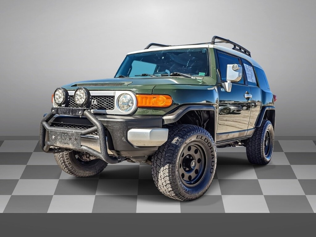Used 2013 Toyota FJ Cruiser SR SUV