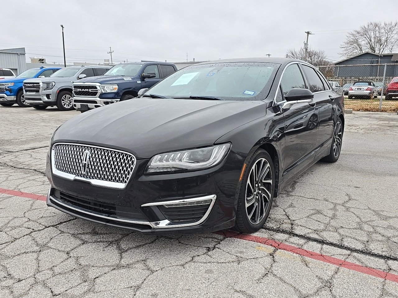 2020 Lincoln MKZ Standard photo 3