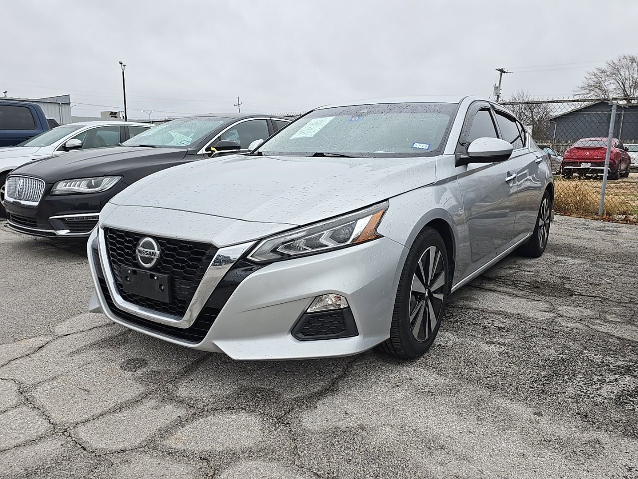 2021 Nissan Altima 2.5 SV photo 3