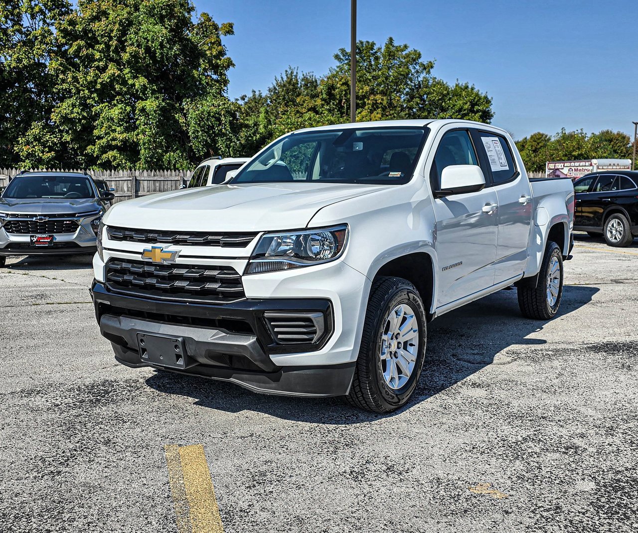 2021 Chevrolet Colorado LT photo 3