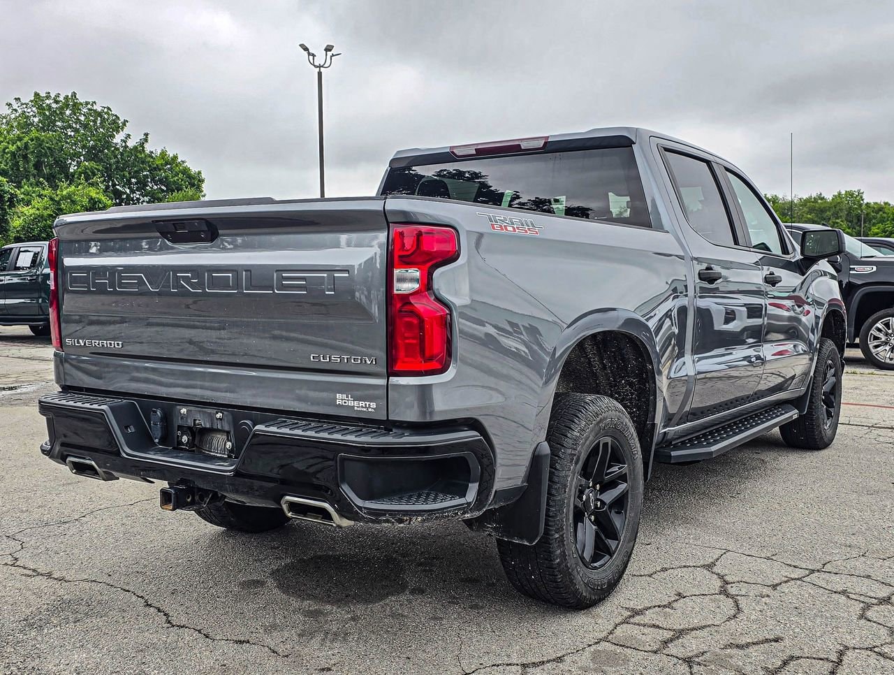 View vehicle photo 6