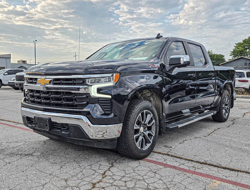 Used 2023 Chevrolet Silverado 1500 LT Truck Crew Cab