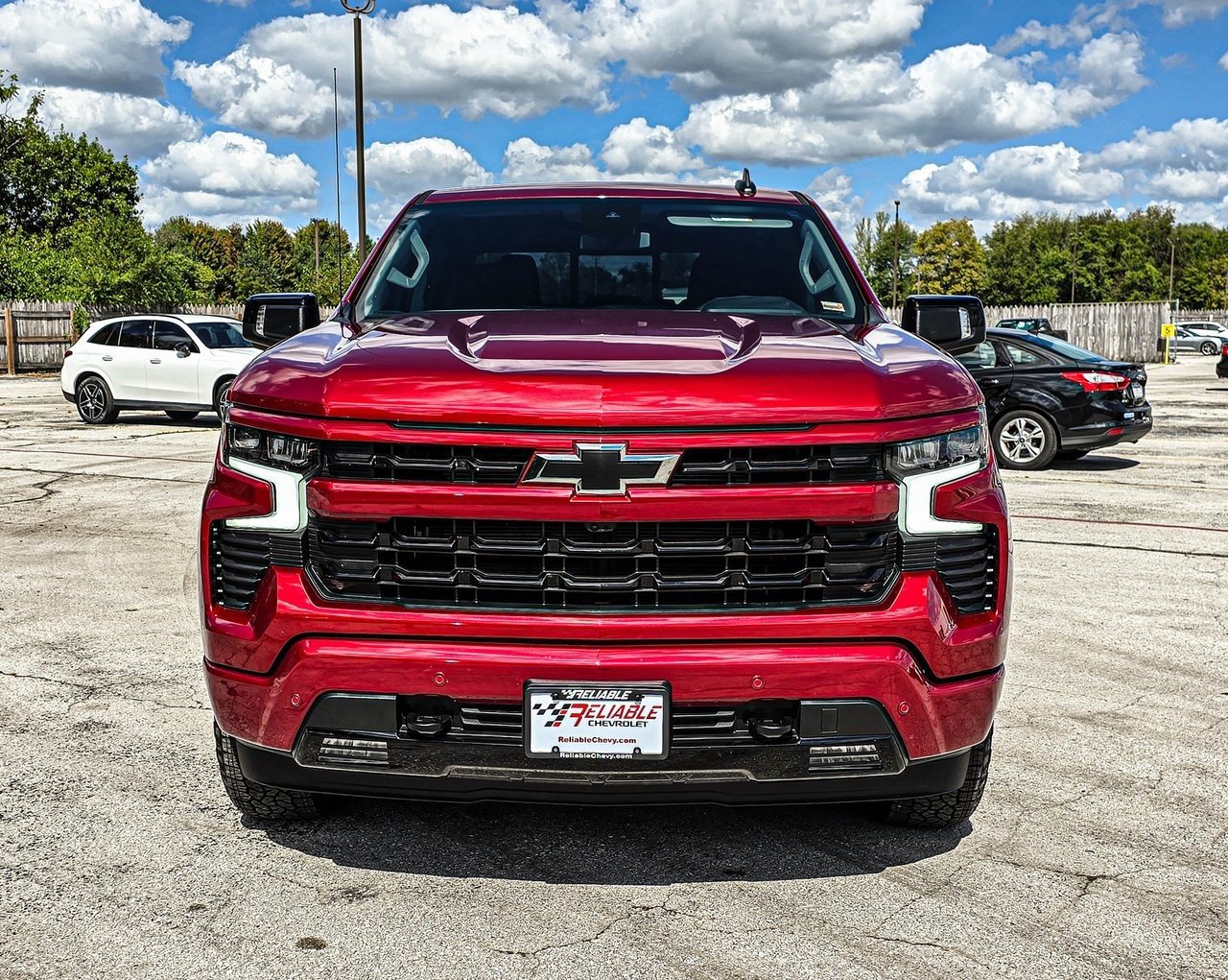 2025 Chevrolet Silverado 1500 RST photo 2