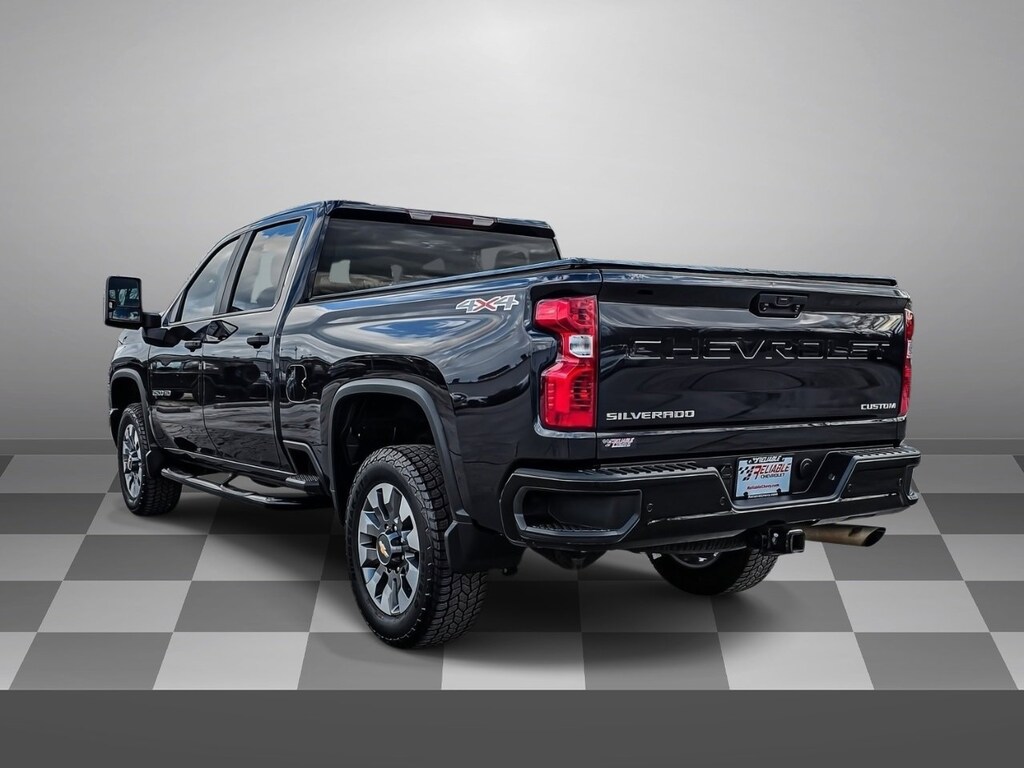 Used 2024 Chevrolet Silverado 2500 HD Custom Truck Crew Cab