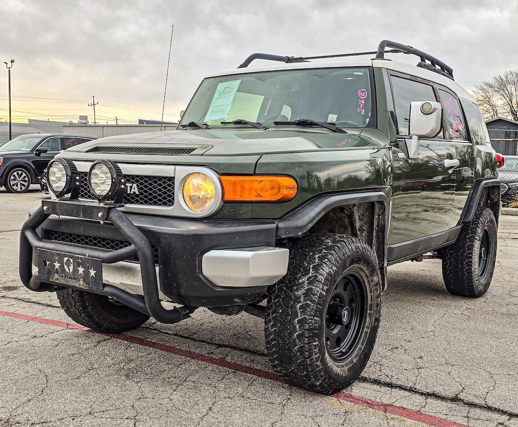 Used 2013 Toyota FJ Cruiser SR SUV