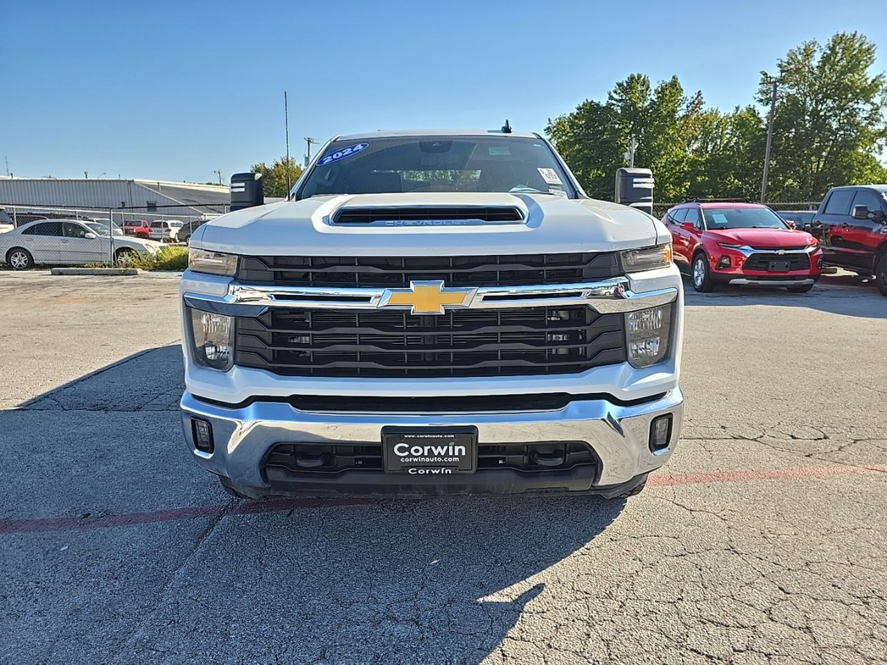 2024 Chevrolet Silverado 2500HD LT photo 2
