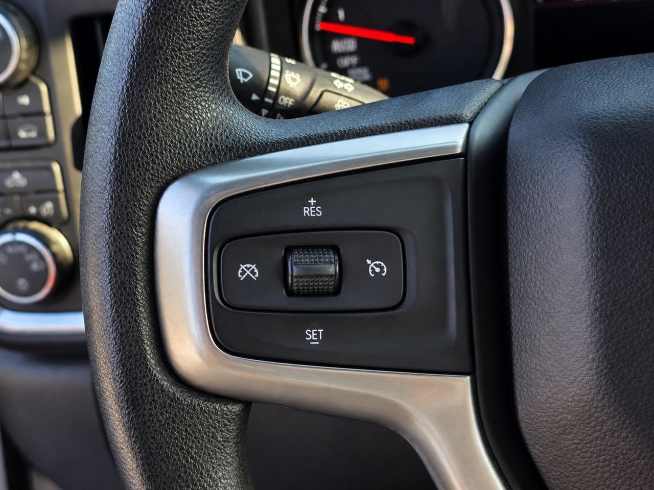 Used 2020 Summit White Chevrolet LT image 24