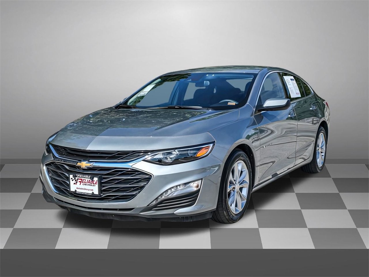 2025 Chevrolet Malibu 1LT photo 3